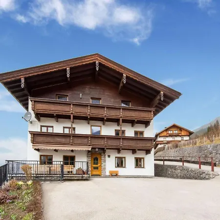 With Views Over The Zillertal Apartment