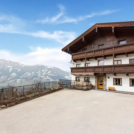 With Views Over The Zillertal Apartment Grosshartberg